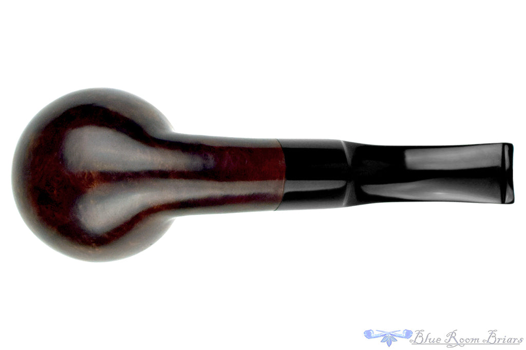 Blue Room Briars is proud to present this Dunhill ODA 947 (1974 Make) Bullmoose Estate Pipe