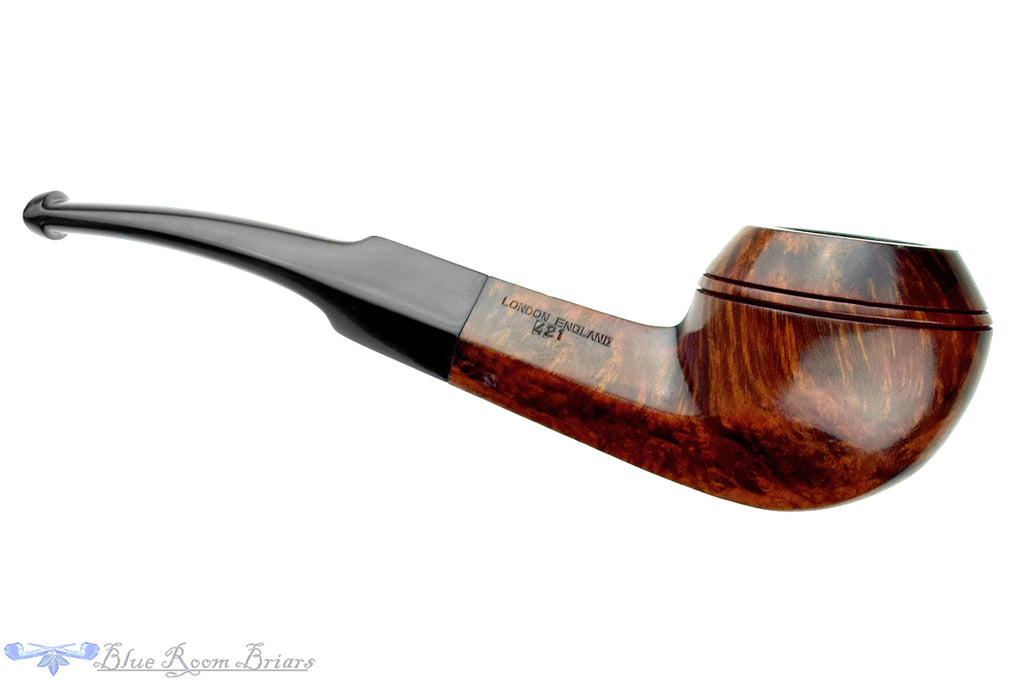 Blue Room Briars is proud to present this BBB Victorian 421 Bent Bulldog Estate Pipe