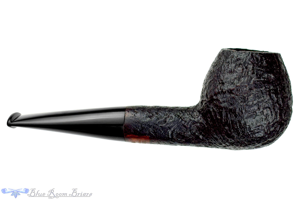 Blue Room Briars is proud to present this Stanwell DM (1997 Make) Sandblast Apple Estate Pipe