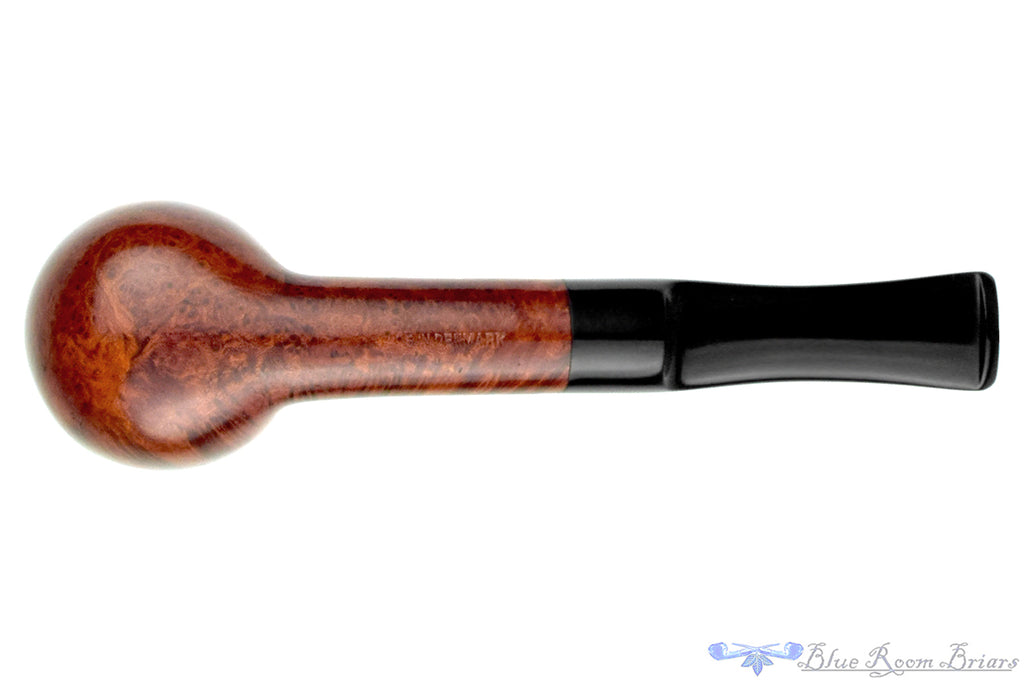 Blue Room Briars is proud to present this Royal Danish (Stanwell) 53 Billiard Estate Pipe