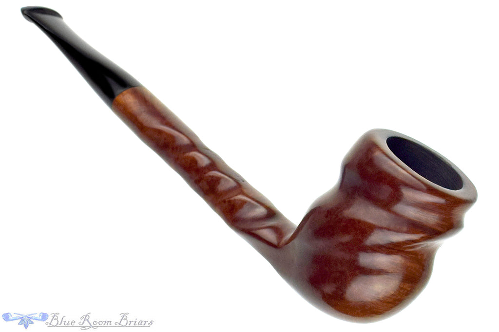 Edward's Carved Canadian Sitter Estate Pipe