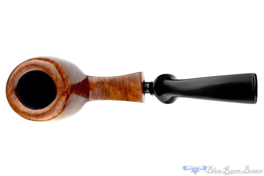 Blue Room Briars is proud to present this Preben Holm Deluxe Light Bent Freehand Estate Pipe