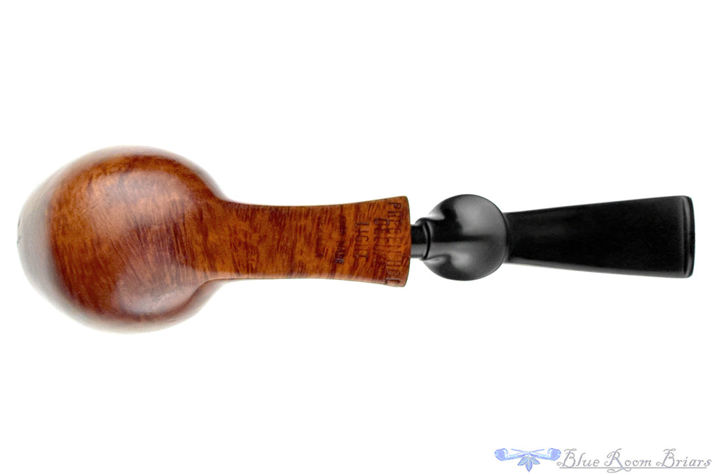 Blue Room Briars is proud to present this Preben Holm Deluxe Light Bent Freehand Estate Pipe