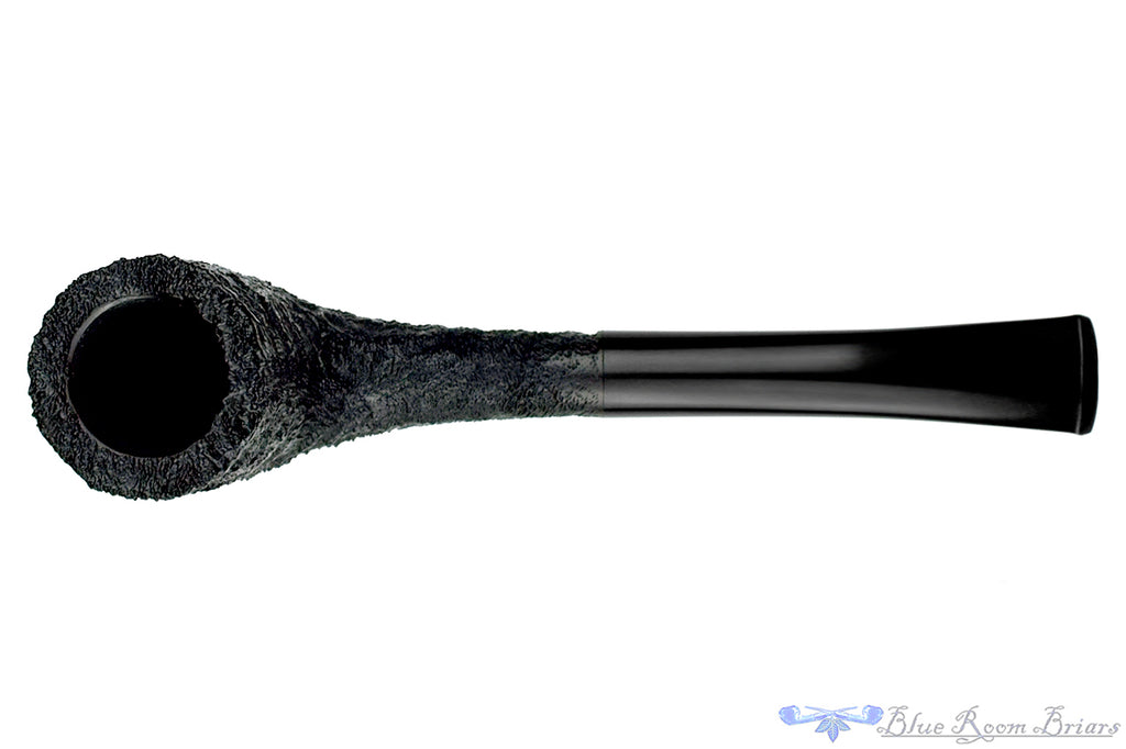 Blue Room Briars is proud to present this Yorgos Mitakidis 7323 (2023 Make) Black Blast Zulu Estate Pipe