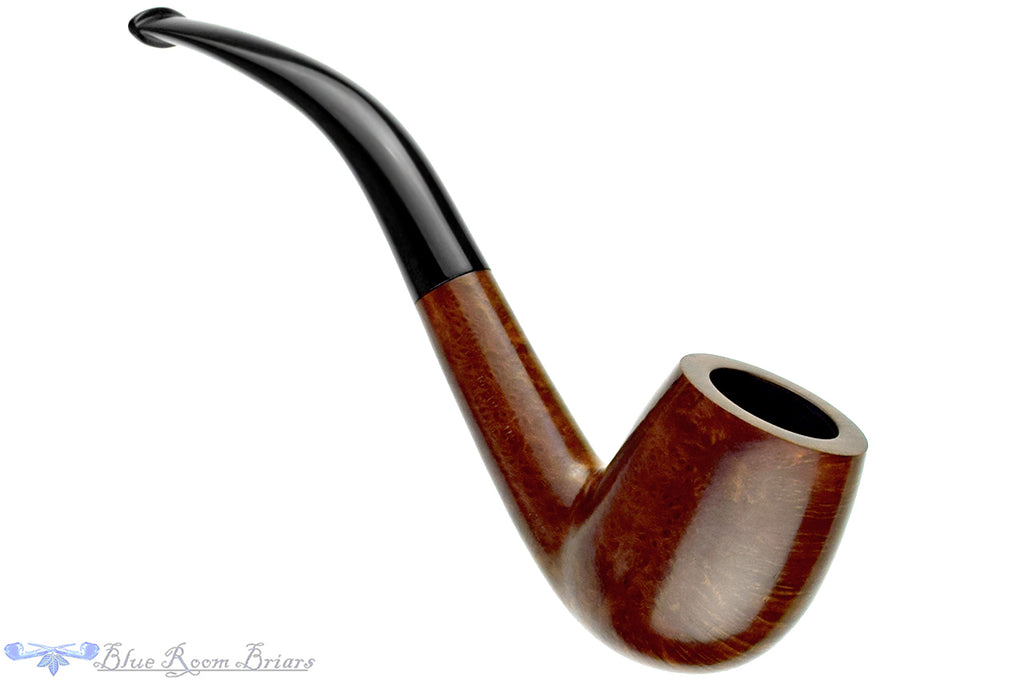 Blue Room Briars is proud to present this Ben Wade Selected Grain 42 Bent Billiard Estate Pipe