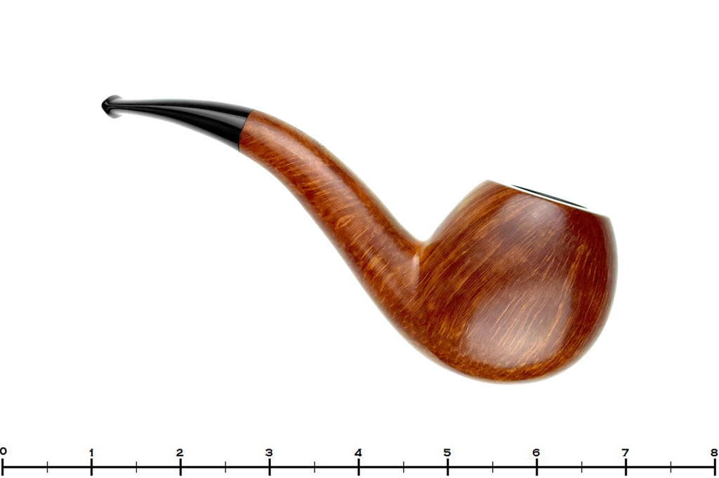 Blue Room Briars is proud to present this Castello Collection KKKK Hawkbill Estate Pipe