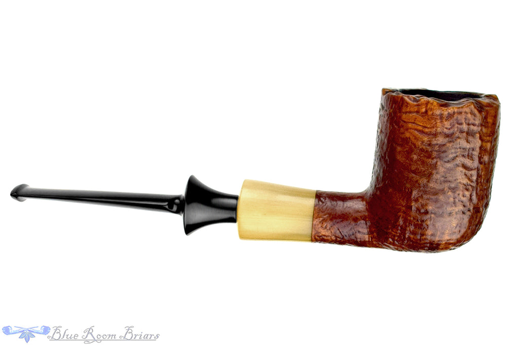 Blue Room Briars is proud to present this Savinelli Nonpareil 9128 Sandblast Billiard Sitter with Horn and Plateau Estate Pipe