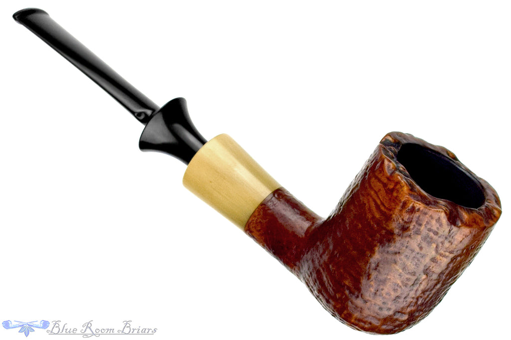 Blue Room Briars is proud to present this Savinelli Nonpareil 9128 Sandblast Billiard Sitter with Horn and Plateau Estate Pipe