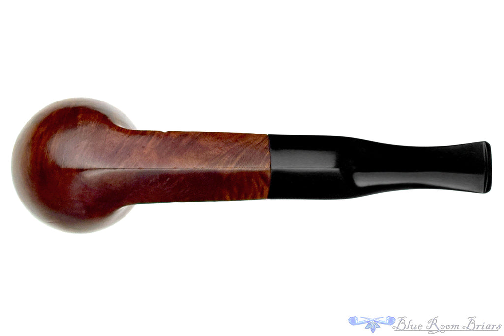 Blue Room Briars is proud to present this Comoy's Extraordinaire 216 Bulldog Estate Pipe