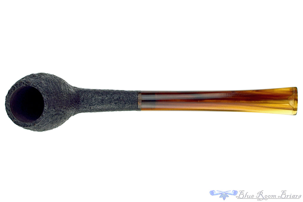 Blue Room Briars is proud to present this BriarWorks Classic C141 Sandblast Cutty Estate Pipe