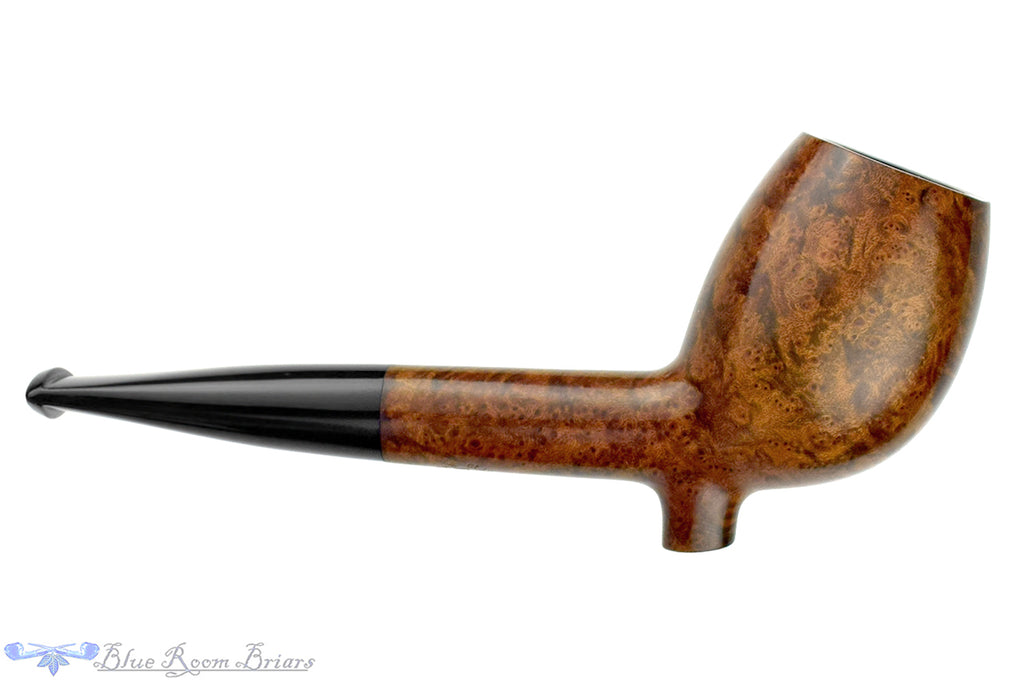 Blue Room Briars is proud to present this BriarWorks Classic C141 Cutty Estate Pipe