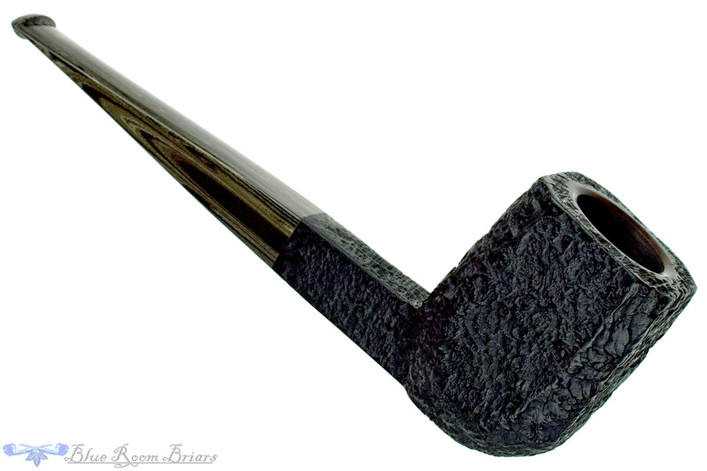 Blue Room Briars is proud to present this Ryan Alden Black Blast Foursquare Sitter with Brindle Estate Pipe