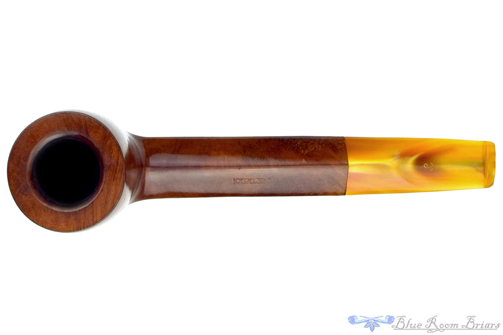 Blue Room Briars is proud to present this Lorenzo Grand Canadian 200 8693 Estate Pipe