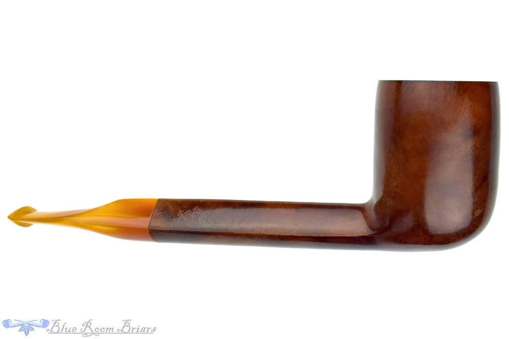 Blue Room Briars is proud to present this Lorenzo Grand Canadian 200 8693 Estate Pipe