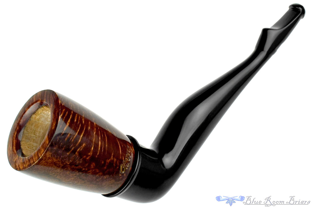 Blue Room Briars is proud to present this Chris Morgan Pipe High-Contrast Lady's Leg