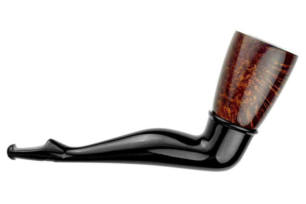 Blue Room Briars is proud to present this Chris Morgan Pipe High-Contrast Lady's Leg