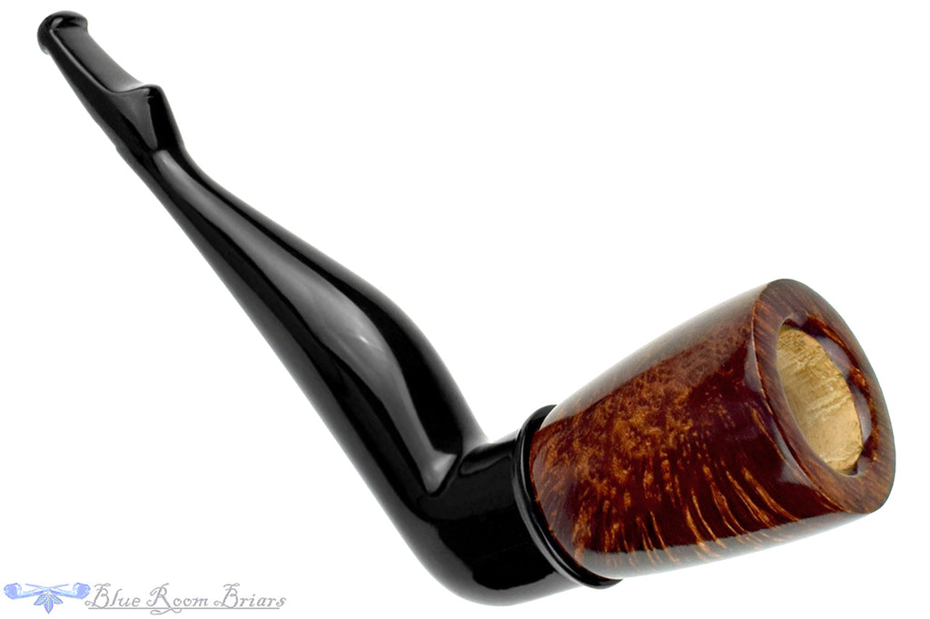 Blue Room Briars is proud to present this Chris Morgan Pipe High-Contrast Lady's Leg