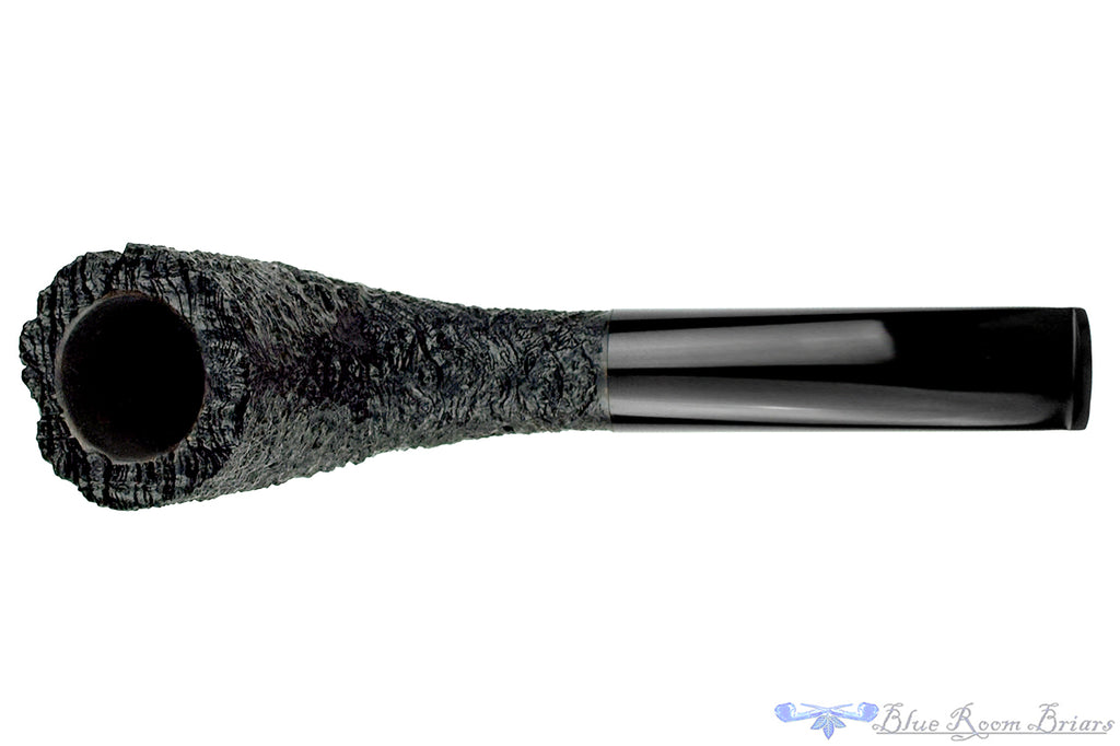 Blue Room Briars is proud to present this Yorgos Mitakidis Pipe 5223 Black Blast Horn