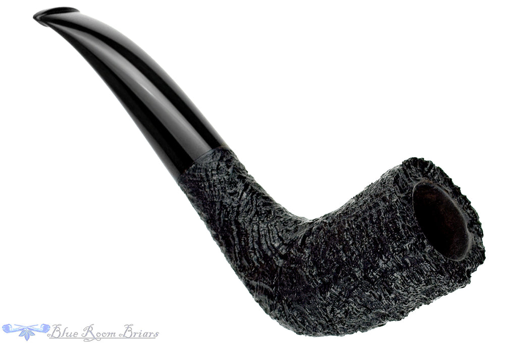 Blue Room Briars is proud to present this Yorgos Mitakidis Pipe 5223 Black Blast Horn