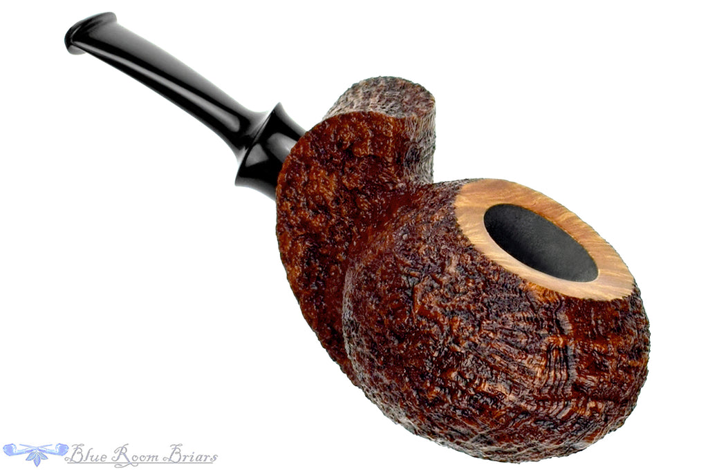 Blue Room Briars is proud to present this Bill Shalosky Pipe 765 Sandblast Curved Blowfish