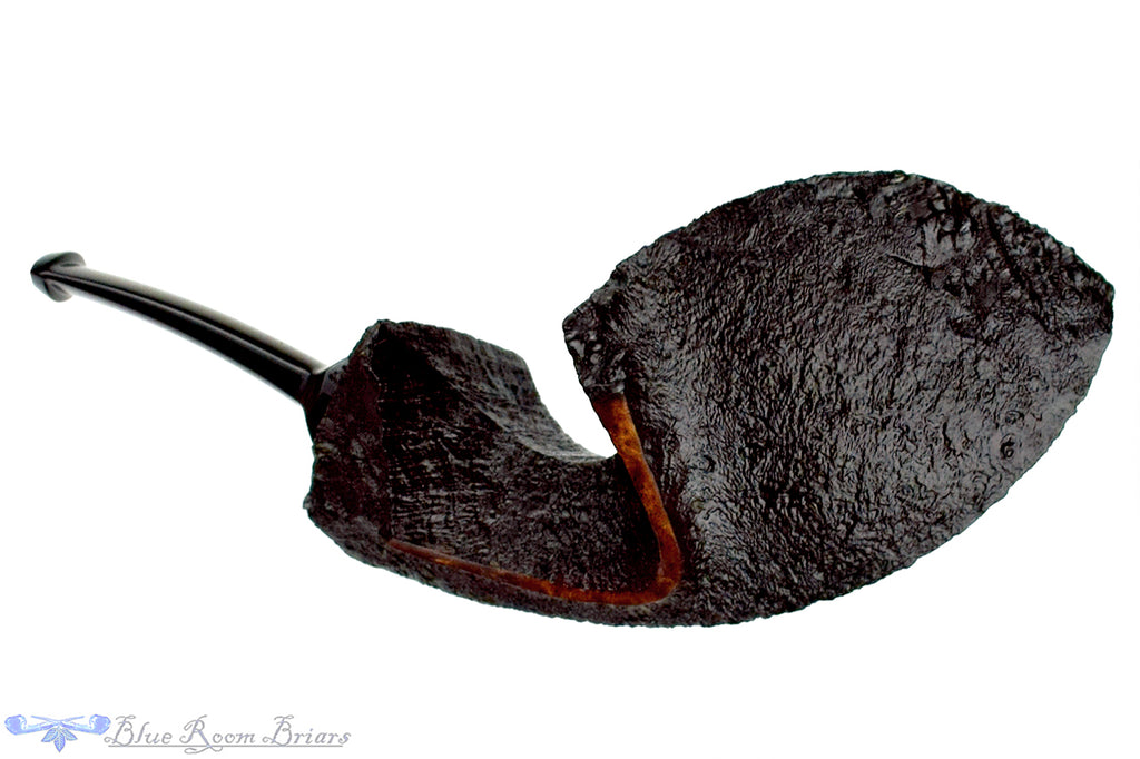 Blue Room Briars is proud to present this Jared Coles Pipe Bent Partial Blast Blowfish with Plateau