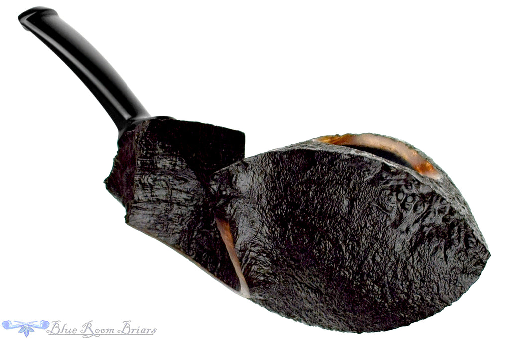 Blue Room Briars is proud to present this Jared Coles Pipe Bent Partial Blast Blowfish with Plateau