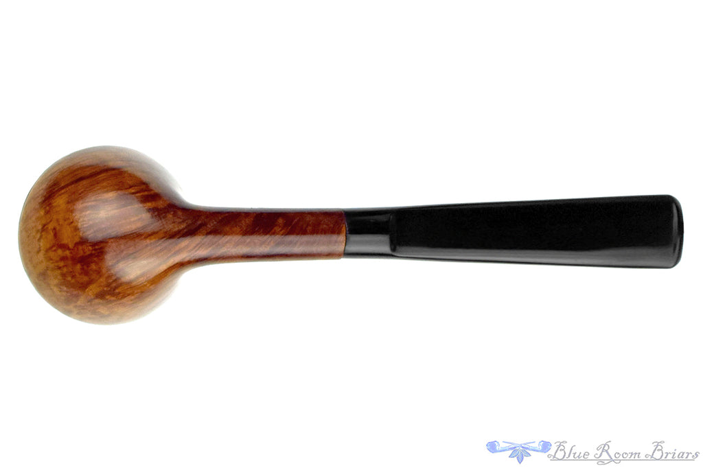 Blue Room Briars is proud to present this Barling's Make S-M 1659 Rhodesian Estate Pipe