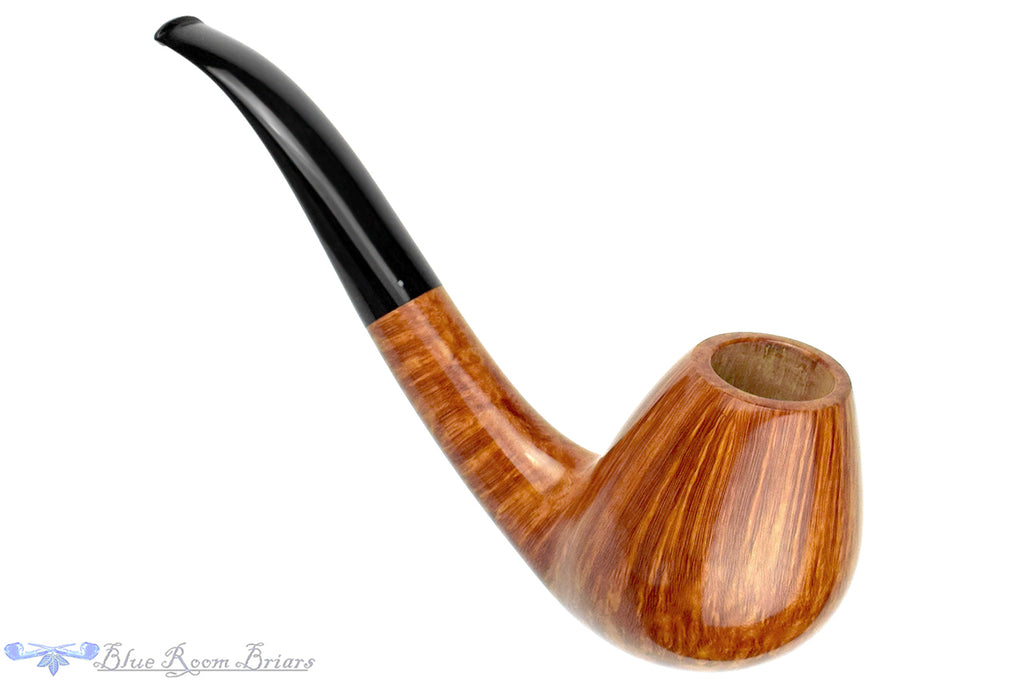 Blue Room Briars is proud to present this Chris Morgan Pipe Bent Egg