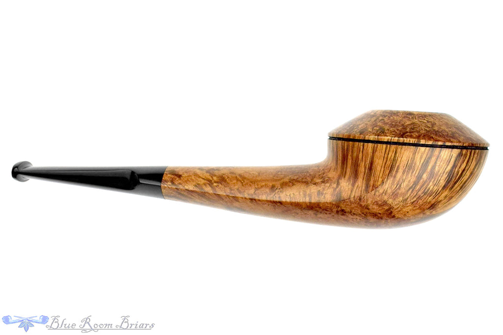 Blue Room Briars is proud to present this Charl Goussard Pipe Eskimo