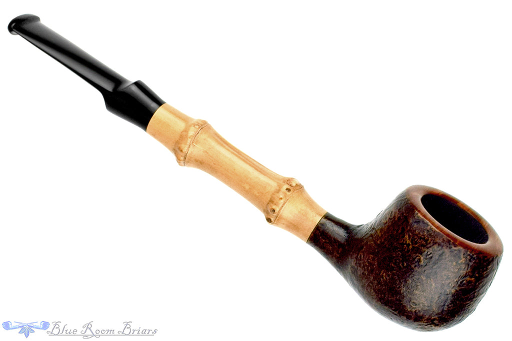 Blue Room Briars is proud to present this Charl Goussard Pipe Contrast Blast Apple with Bamboo