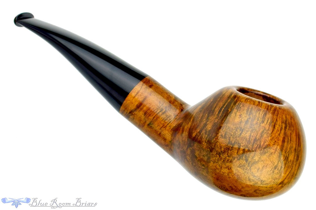 Blue Room Briars is proud to present this Todd Harris Pipe Large 1/4 Bent Tomato