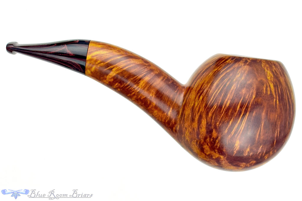 Blue Room Briars is proud to present this Dr. Bob Pipe Smooth Hawkbill with Brindle